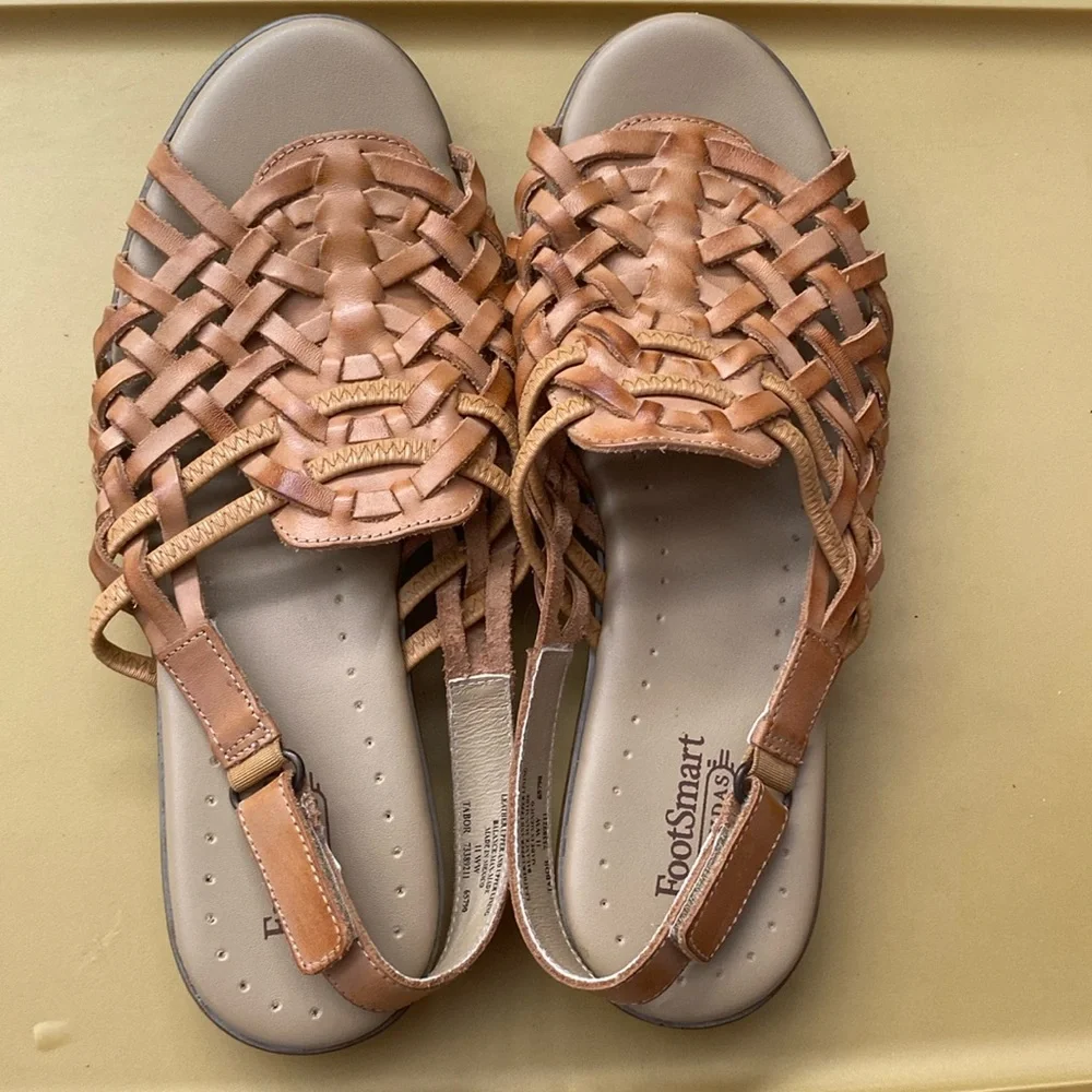 COPY - FOOTSMART -Tejidas Tabor Huaraches women’s Sandal SZ 11WW - Tan - Picture 1 of 4